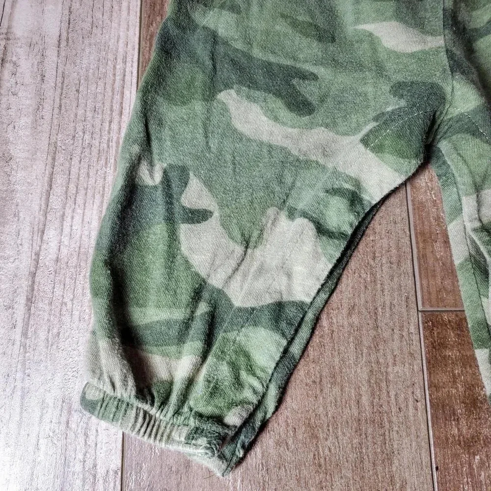 Old Navy 100% Cotton Green Camo Short Sleeve Jersey Jumpsuit for Baby Girl 6-12m